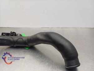 Intercooler Buis van een Fiat Tipo (356S) 1.3 D 16V Multijet 2018