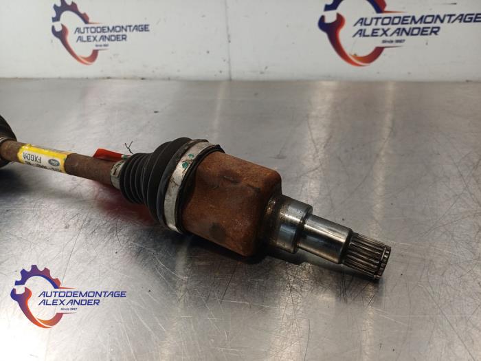 Gebruikte Aandrijfas links-voor Ford Transit Courier 1.0 Ti-VCT EcoBoost 12V Prijs € 149,99 Inclusief btw aangeboden door Alexander Autodemontage