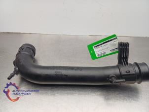 Gebruikte Intercooler Buis Ford Transit Courier 1.0 Ti-VCT EcoBoost 12V Prijs op aanvraag aangeboden door Alexander Autodemontage