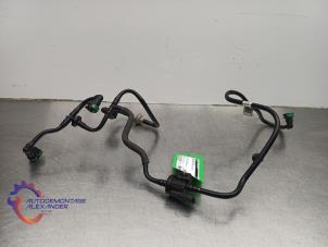 Gebruikte Brandstofleiding Ford Transit Courier 1.0 Ti-VCT EcoBoost 12V Prijs € 69,99 Inclusief btw aangeboden door Alexander Autodemontage