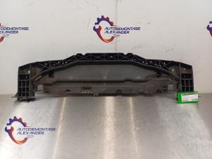 Gebruikte Bumperbalk voor Peugeot 207 SW (WE/WU) 1.4 16V Vti Prijs op aanvraag aangeboden door Alexander Autodemontage