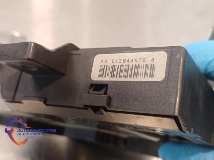 Computer Body Control van een Ford Transit Courier 1.0 Ti-VCT EcoBoost 12V 2019
