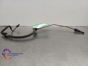 Gebruikte Koppelingsleiding Ford Transit Courier 1.0 Ti-VCT EcoBoost 12V Prijs op aanvraag aangeboden door Alexander Autodemontage