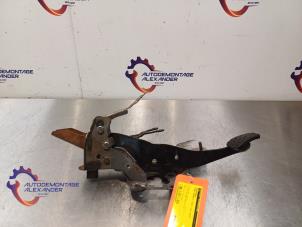 Gebruikte Rempedaal Ford Transit Courier 1.0 Ti-VCT EcoBoost 12V Prijs op aanvraag aangeboden door Alexander Autodemontage