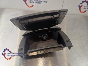 Gebruikte Dashboardkastje Ford Transit Courier 1.0 Ti-VCT EcoBoost 12V Prijs op aanvraag aangeboden door Alexander Autodemontage