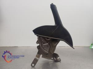 Gebruikte Handremhendel Ford Transit Courier 1.0 Ti-VCT EcoBoost 12V Prijs op aanvraag aangeboden door Alexander Autodemontage