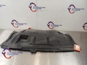 Gebruikte Motor Beschermplaat Ford Transit Courier 1.0 Ti-VCT EcoBoost 12V Prijs op aanvraag aangeboden door Alexander Autodemontage