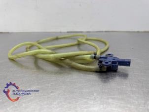 Gebruikte Airbag Sensor Mercedes A (W176) 1.6 A-180 16V Prijs op aanvraag aangeboden door Alexander Autodemontage