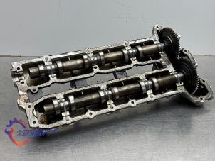 Gebruikte Nokkenashuis Mercedes CLS (C219) 320 CDI 24V Prijs op aanvraag aangeboden door Alexander Autodemontage