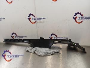 Gebruikte Afdeklijst dorpel rechts Volkswagen Polo VI (AW1) 1.0 TSI 12V Prijs € 19,99 Inclusief btw aangeboden door Alexander Autodemontage