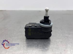 Gebruikte Motor Koplamp Seat Altea (5P1) 1.6 Prijs op aanvraag aangeboden door Alexander Autodemontage