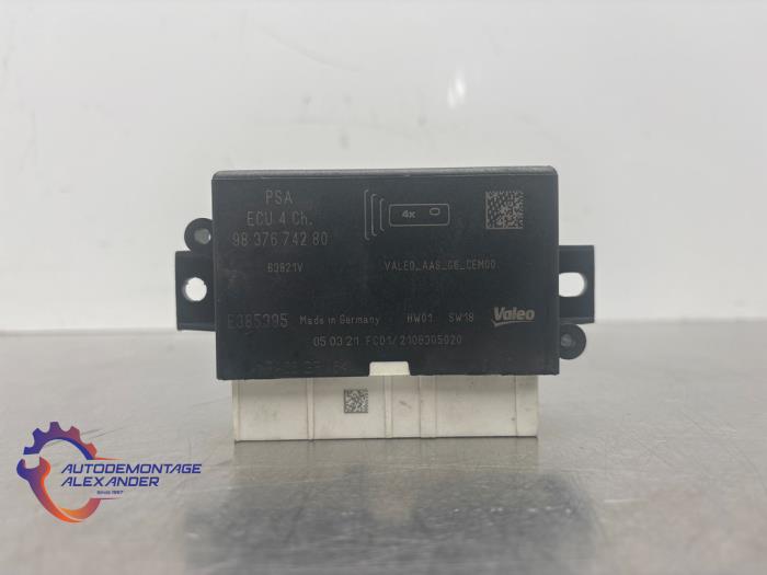 Gebruikte Module PDC Opel Corsa F (UB/UH/UP) 1.2 12V 75 Prijs € 59,99 Inclusief btw aangeboden door Alexander Autodemontage