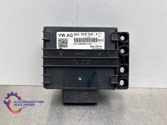 Central electronic module van een Volkswagen Golf VI (5K1) 1.6 TDI 16V 2011