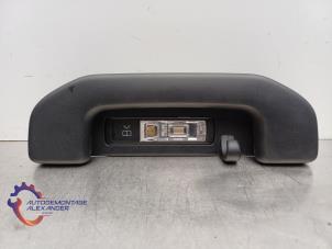 Gebruikte Handgreep Mercedes C Estate (S205) C-220 CDI BlueTEC, C-220 d 2.2 16V Prijs € 19,99 Inclusief btw aangeboden door Alexander Autodemontage