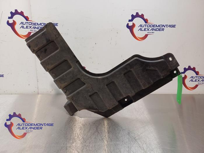 Afdekplaat diversen van een Hyundai i20 1.2i 16V 2012