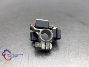 Gebruikte Accu sensor Renault Twingo III (AH) 0.9 Energy TCE 90 12V Prijs € 49,99 Inclusief btw aangeboden door Alexander Autodemontage