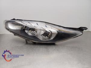 Gebruikte Linker Koplamp Ford Fiesta 6 (JA8) 1.5 TDCi Prijs € 130,00 Margeregeling aangeboden door Alexander Autodemontage