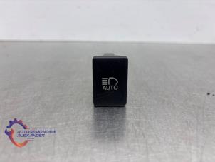 Gebruikte Licht Schakelaar Toyota Yaris III (P13) 1.5 16V Dual VVT-iE Prijs € 15,00 Inclusief btw aangeboden door Alexander Autodemontage