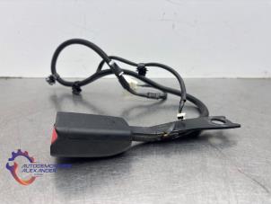 Gebruikte Veiligheidsgordel Insteek rechts-voor Toyota Yaris III (P13) 1.5 16V Dual VVT-iE Prijs € 25,00 Inclusief btw aangeboden door Alexander Autodemontage