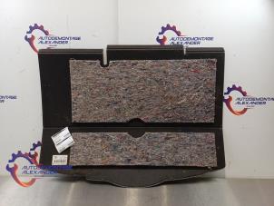 Gebruikte Kofferbak Mat Toyota Yaris III (P13) 1.5 16V Dual VVT-iE Prijs op aanvraag aangeboden door Alexander Autodemontage