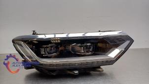 Gebruikte Koplamp rechts Volkswagen Passat Variant (3G5) 1.6 TDI 16V Prijs € 1.149,98 Inclusief btw aangeboden door Alexander Autodemontage