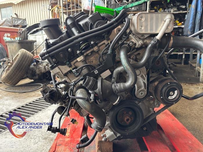 Motor van een BMW X1 (E84) sDrive 20i 2.0 16V Twin Power Turbo 2013