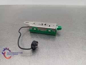 Gebruikte Antenne Versterker Landrover Range Rover IV (LG) 4.4 SDV8 32V Prijs € 47,99 Inclusief btw aangeboden door Alexander Autodemontage