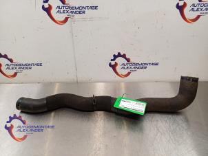 Gebruikte Intercooler Slang Landrover Range Rover IV (LG) 4.4 SDV8 32V Prijs € 30,00 Inclusief btw aangeboden door Alexander Autodemontage