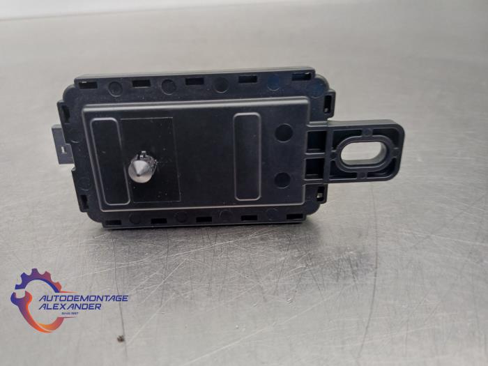 Gebruikte Alarm module BMW 1 serie (F21) 116i 1.6 16V Prijs € 9,99 Inclusief btw aangeboden door Alexander Autodemontage