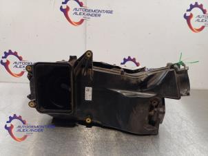 Gebruikte Luchtfilterhuis Mercedes C Estate (S205) C-220 CDI BlueTEC, C-220 d 2.2 16V Prijs € 36,29 Inclusief btw aangeboden door Alexander Autodemontage