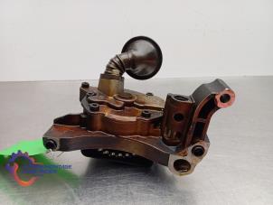 Gebruikte Oliepomp Volkswagen Touran (1T1/T2) 1.6 FSI 16V Prijs € 65,00 Inclusief btw aangeboden door Alexander Autodemontage