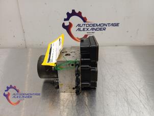 Gebruikte ABS Pomp Landrover Range Rover IV (LG) 4.4 SDV8 32V Prijs € 289,98 Inclusief btw aangeboden door Alexander Autodemontage