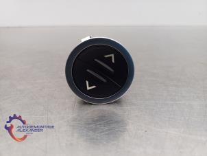 Gebruikte Schakelaar Landrover Range Rover IV (LG) 4.4 SDV8 32V Prijs € 69,38 Inclusief btw aangeboden door Alexander Autodemontage