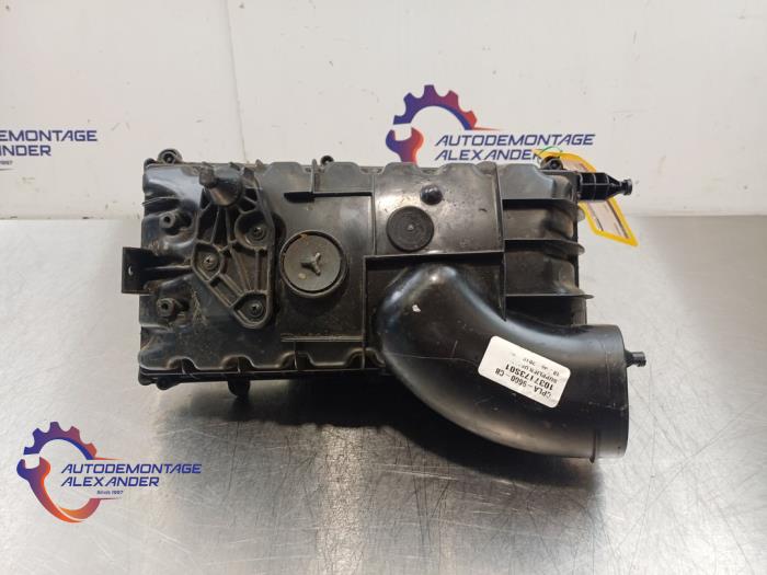 Gebruikte Luchtfilterhuis Landrover Range Rover IV (LG) 4.4 SDV8 32V Prijs op aanvraag aangeboden door Alexander Autodemontage