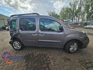 Gebruikte Portierruit 4Deurs rechts-achter Renault Kangoo/Grand Kangoo (KW) 1.2 16V TCE Prijs € 54,44 Inclusief btw aangeboden door Alexander Autodemontage