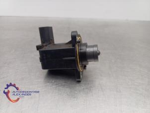 Gebruikte Turbo Overdrukklep Landrover Range Rover IV (LG) 4.4 SDV8 32V Prijs € 50,00 Inclusief btw aangeboden door Alexander Autodemontage