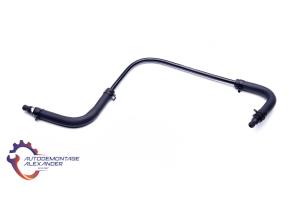 Nieuwe Radiateurslang Mercedes C-Klasse Prijs € 39,99 Inclusief btw aangeboden door Alexander Autodemontage