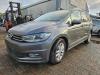Bumper voor van een Volkswagen Touran (5T1) 1.6 TDI SCR BlueMotion Technology 2017