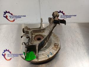 Gebruikte Fusee rechts-achter Landrover Range Rover IV (LG) 4.4 SDV8 32V Prijs op aanvraag aangeboden door Alexander Autodemontage