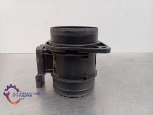 Gebruikte Luchthoeveelheidsmeter Volkswagen Touran (5T1) 1.6 TDI SCR BlueMotion Technology Prijs € 47,99 Inclusief btw aangeboden door Alexander Autodemontage