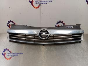 Gebruikte Grille Opel Astra H (L48) 1.8 16V Prijs op aanvraag aangeboden door Alexander Autodemontage