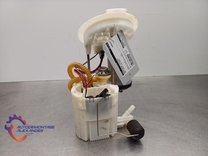 Gebruikte Tank element Pomp BMW 3 serie Touring (F31) 318i 1.5 TwinPower Turbo 12V Prijs € 79,99 Inclusief btw aangeboden door Alexander Autodemontage