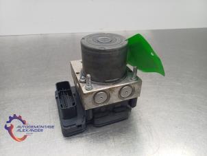 Gebruikte ABS Pomp Volkswagen Polo V (6R) 1.4 TDI DPF BlueMotion technology Prijs € 25,00 Inclusief btw aangeboden door Alexander Autodemontage