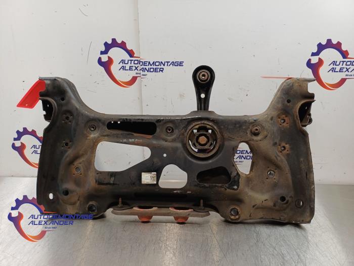 Gebruikte Subframe Volkswagen Golf VII (AUA) 1.2 TSI 16V Prijs € 89,60 Inclusief btw aangeboden door Alexander Autodemontage