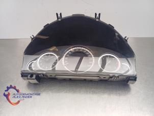 Gebruikte Instrumentenpaneel Mercedes E (W212) E-220 CDI 16V BlueEfficiency Prijs € 228,99 Inclusief btw aangeboden door Alexander Autodemontage