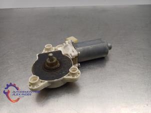 Gebruikte Portierruitmotor Mercedes CLS (C219) 320 CDI 24V Prijs € 60,50 Inclusief btw aangeboden door Alexander Autodemontage