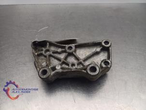 Gebruikte Motorsteun Mercedes C (W205) C-220 2.2 CDI BlueTEC, C-220 d 16V Prijs € 19,99 Inclusief btw aangeboden door Alexander Autodemontage