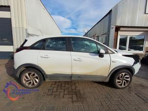 Gebruikte Driehoeks Ruit rechts-voor Opel Crossland (X) 1.2 Turbo 12V Prijs op aanvraag aangeboden door Alexander Autodemontage