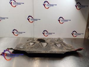 Gebruikte Motor Beschermplaat Volvo S60 Cross Country (FH) 2.0 D4 16V Prijs € 75,00 Inclusief btw aangeboden door Alexander Autodemontage