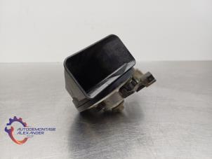 Gebruikte Toeter Volvo S60 Cross Country (FH) 2.0 D4 16V Prijs € 19,99 Inclusief btw aangeboden door Alexander Autodemontage